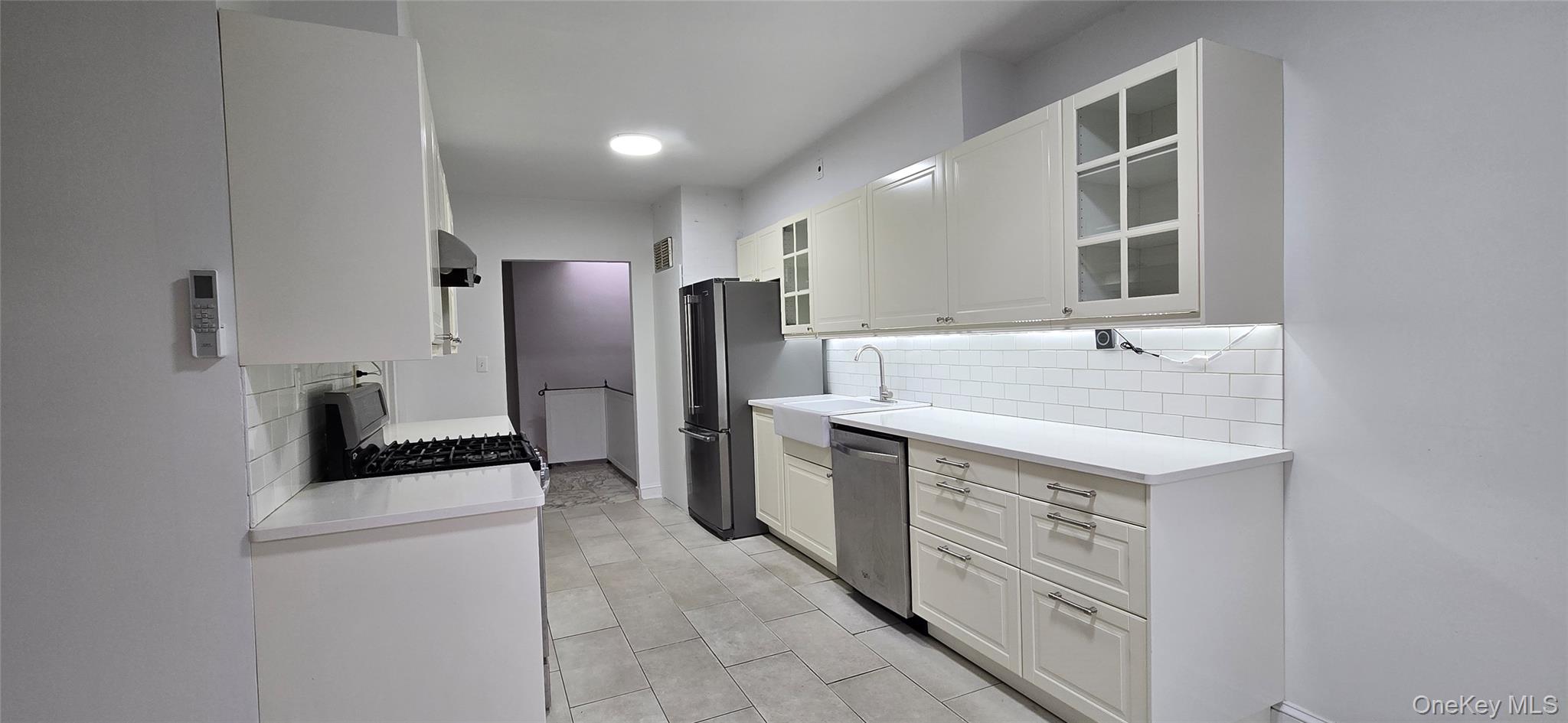 #3 photo, 4019 196 th Street, Flushing , NY 11358