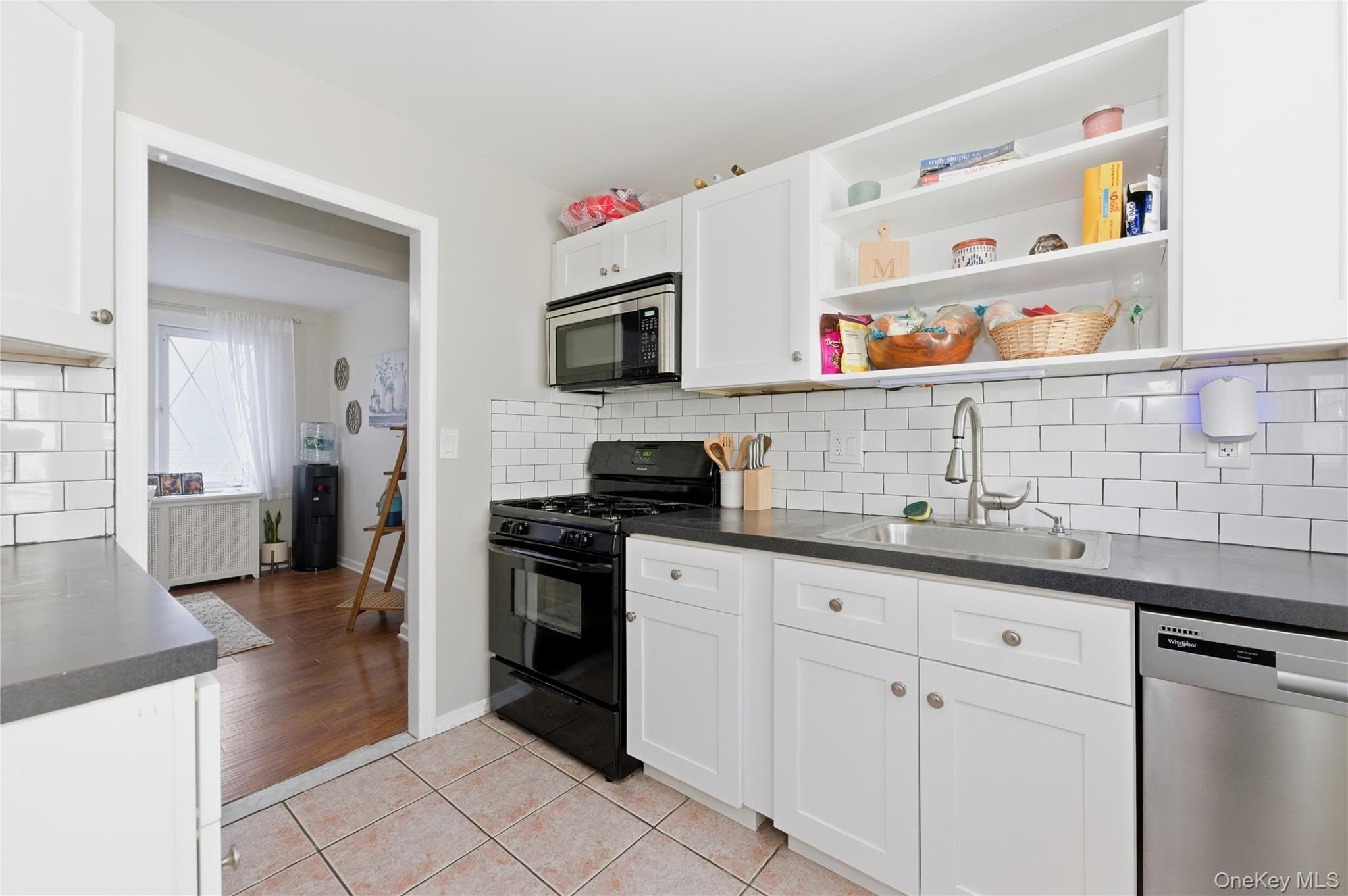 #10 photo, 90 Connecticut Avenue, Long Beach , NY 11561