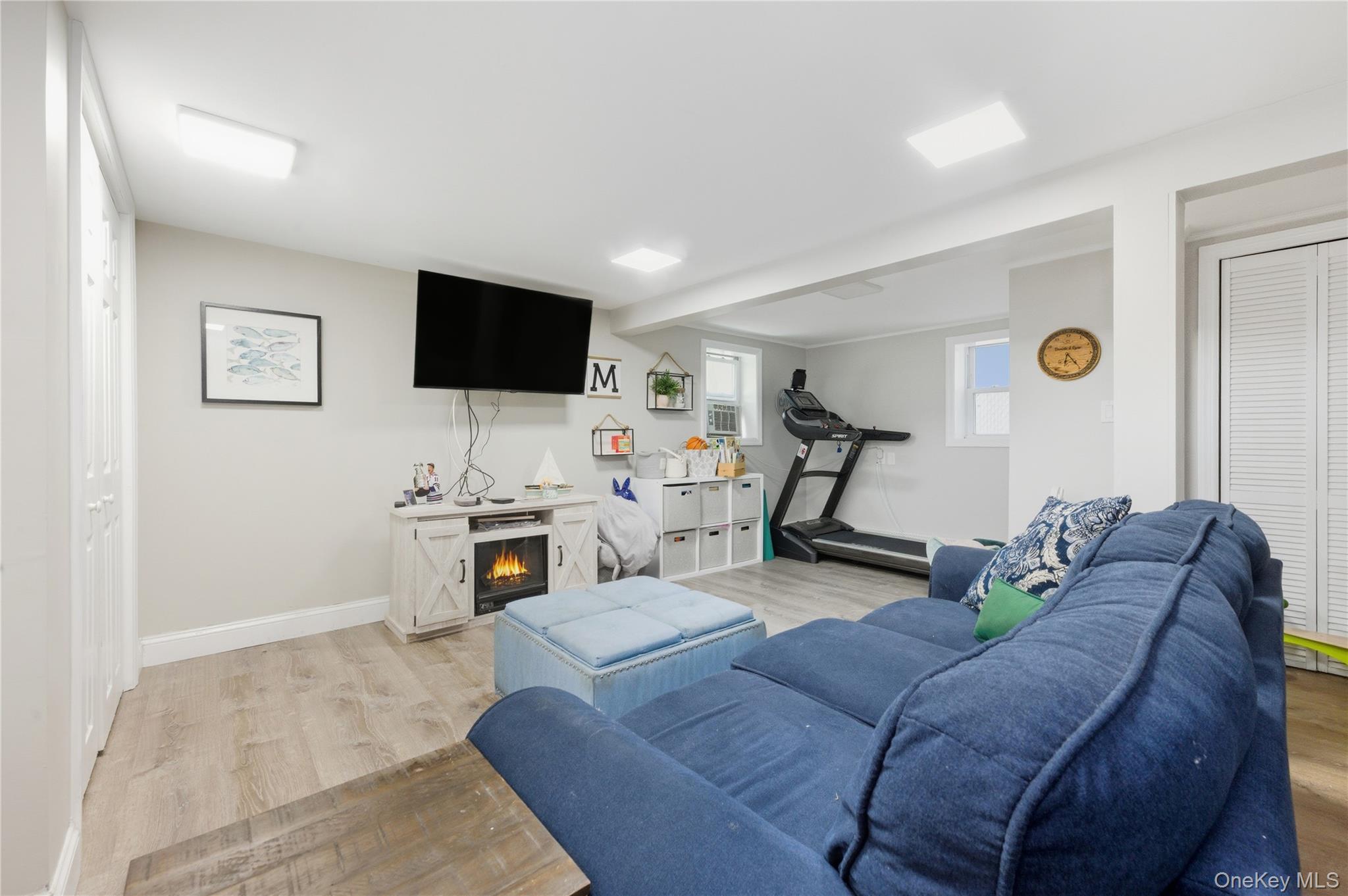 #16 photo, 90 Connecticut Avenue, Long Beach , NY 11561