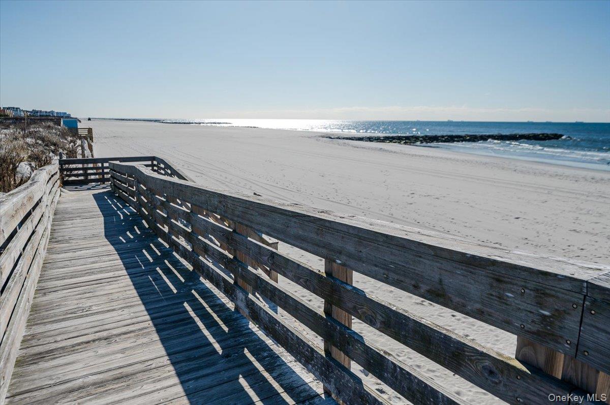 #20 photo, 90 Connecticut Avenue, Long Beach , NY 11561