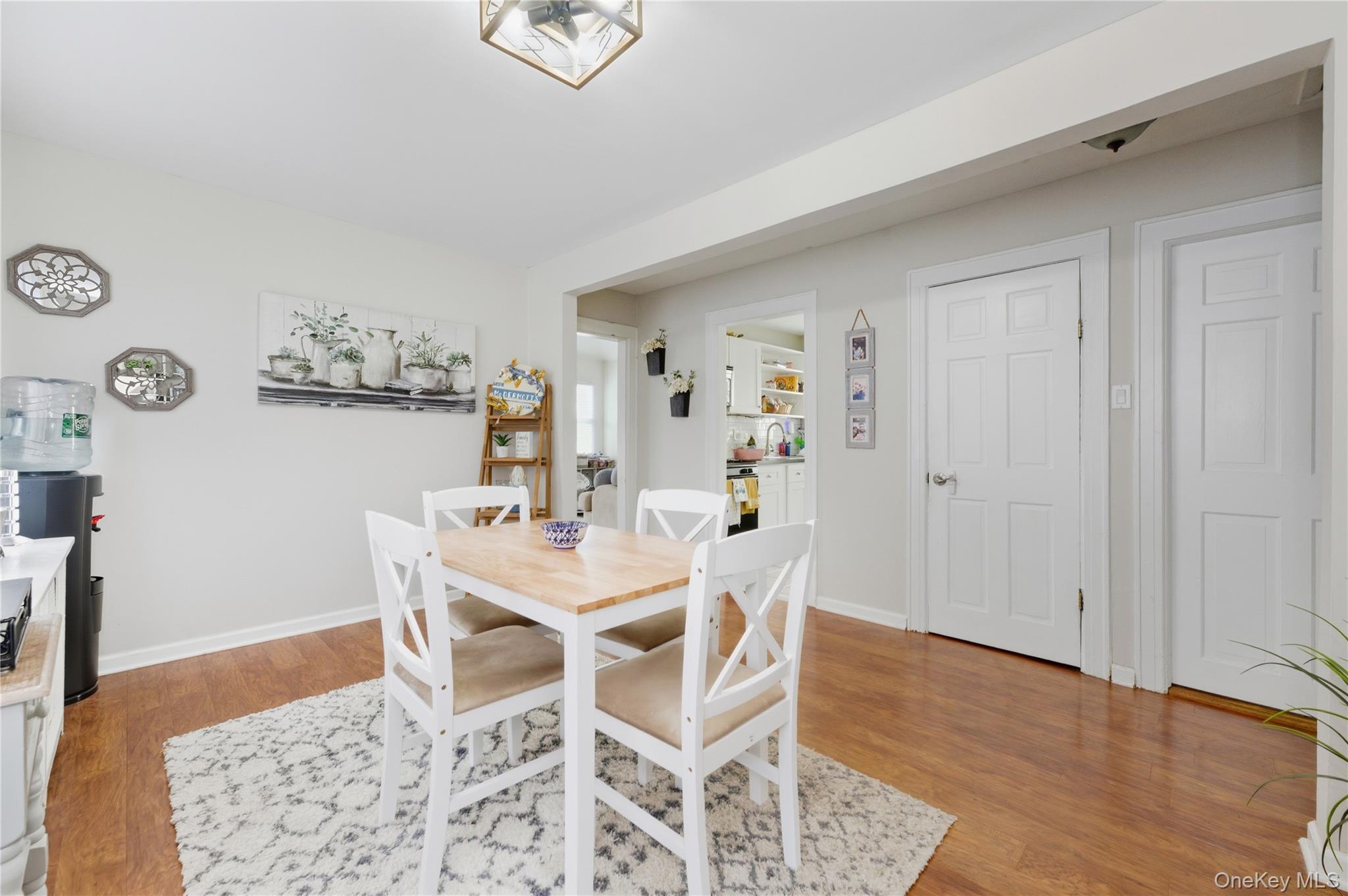 #7 photo, 90 Connecticut Avenue, Long Beach , NY 11561