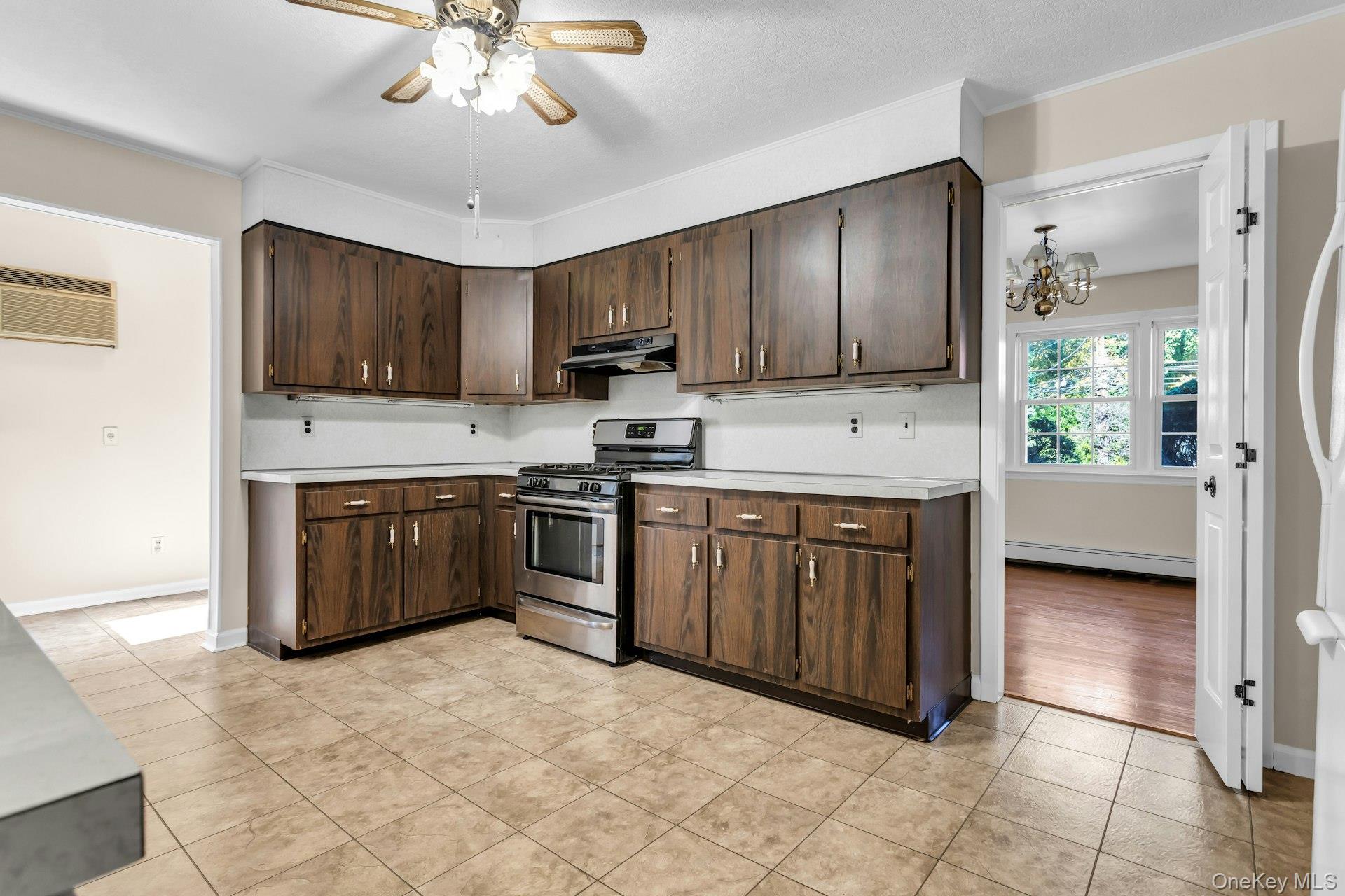 #10 photo, 12 Violet Road, Bayville , NY 11709