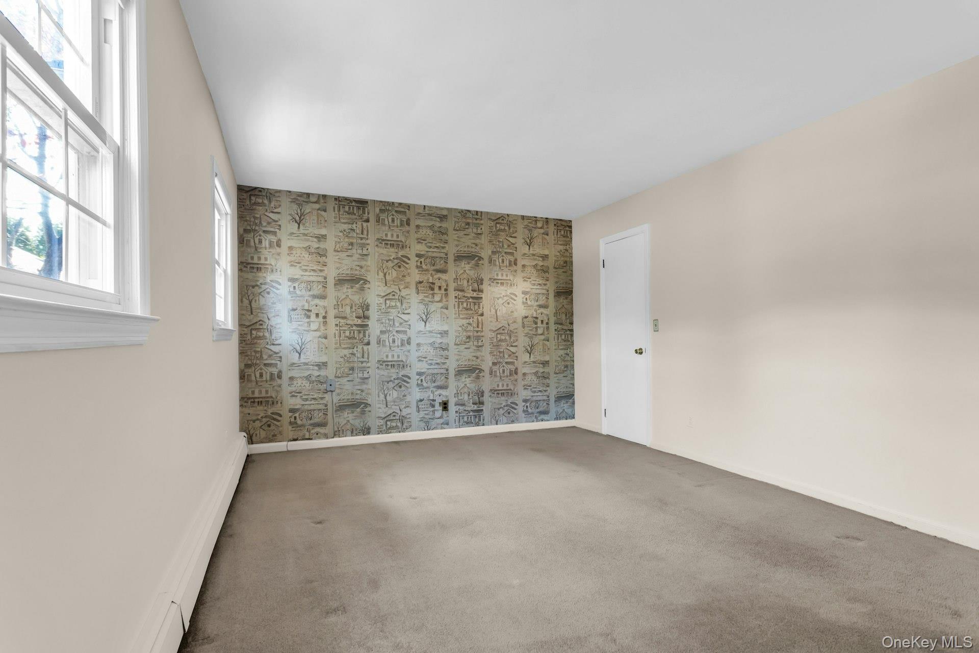 #19 photo, 12 Violet Road, Bayville , NY 11709