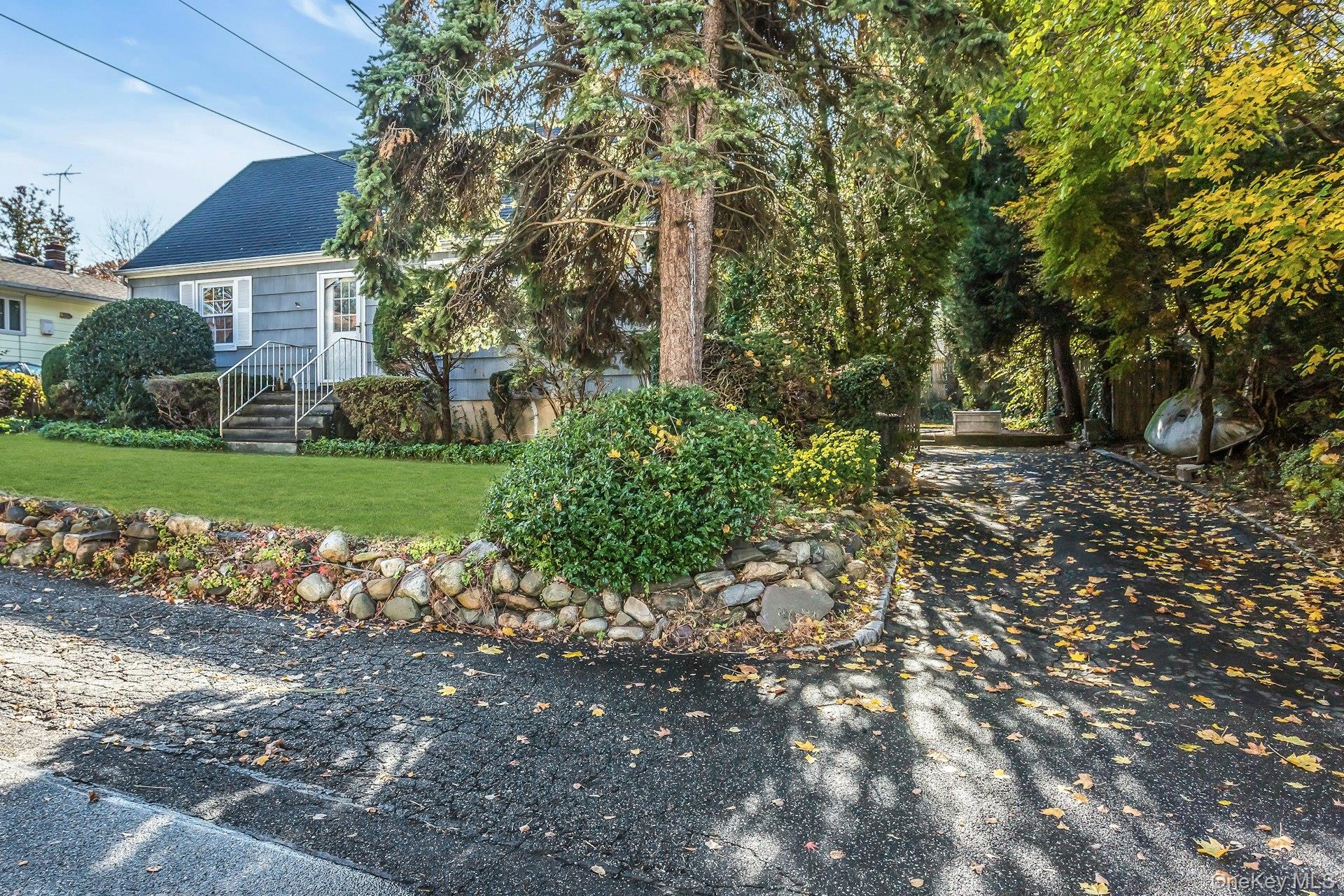 #3 photo, 12 Violet Road, Bayville , NY 11709