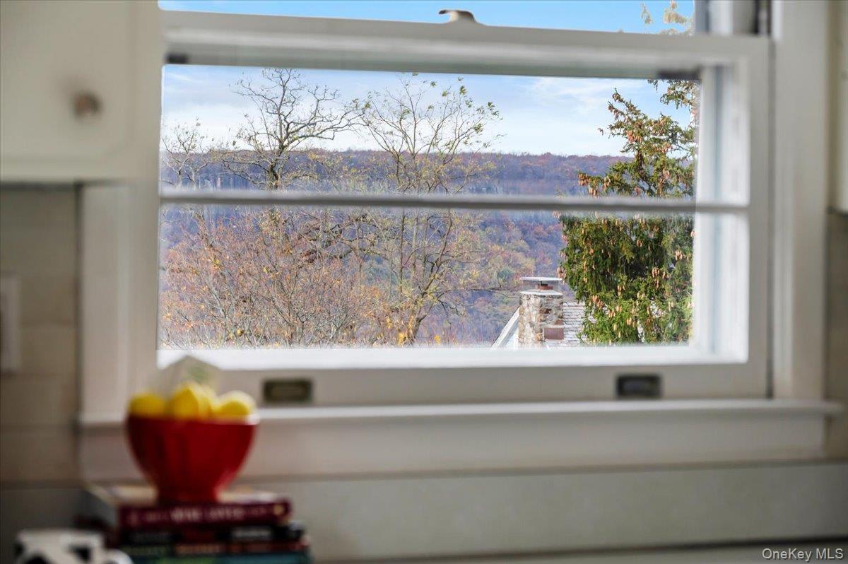 #10 photo, 183 Hudson Terrace, Yonkers , NY 10701