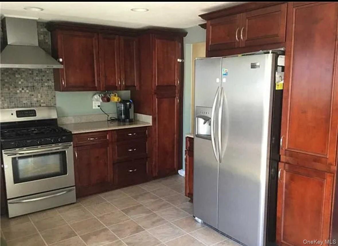 #8 photo, 19 Biscayne Drive, Selden , NY 11784