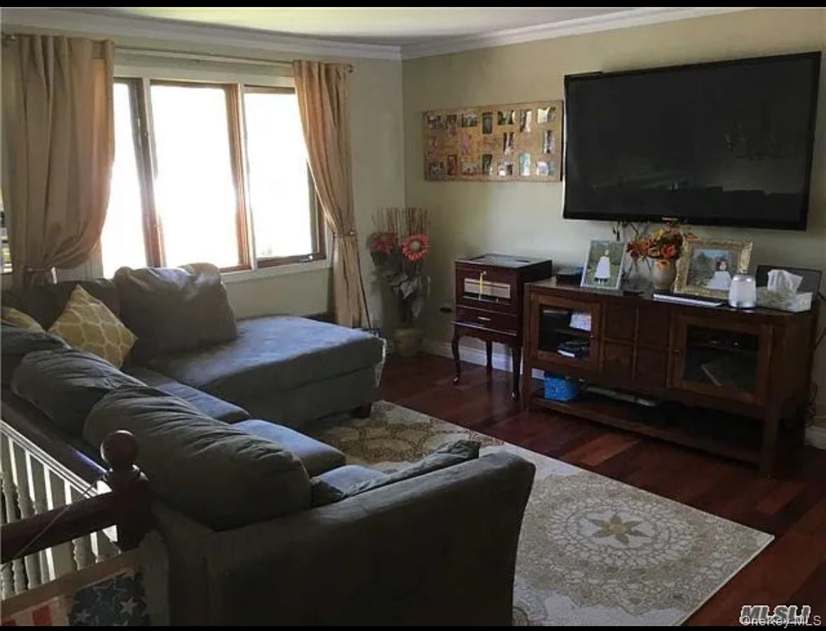 #9 photo, 19 Biscayne Drive, Selden , NY 11784