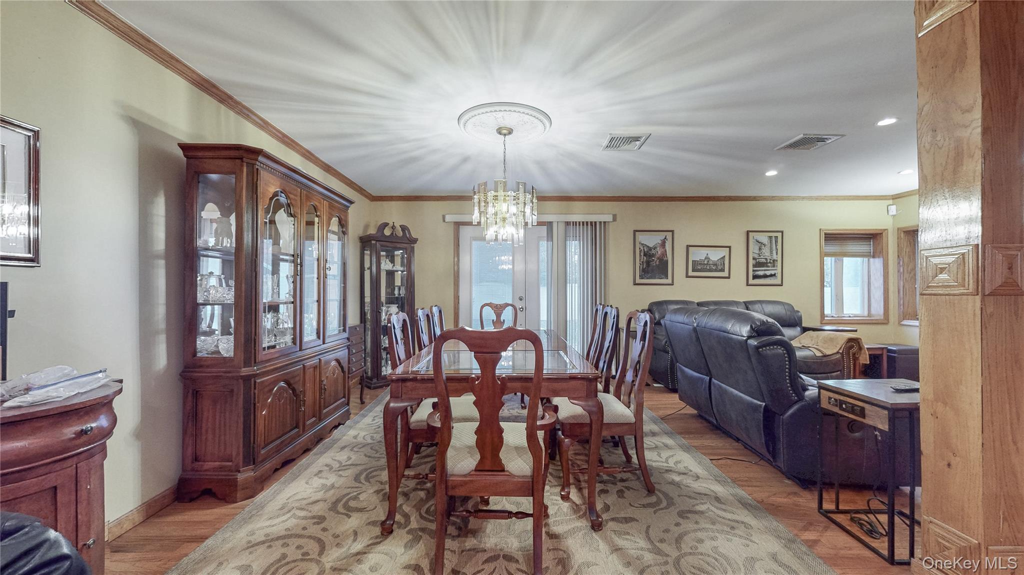 #10 photo, 145-45 4th Avenue, Whitestone , NY 11357