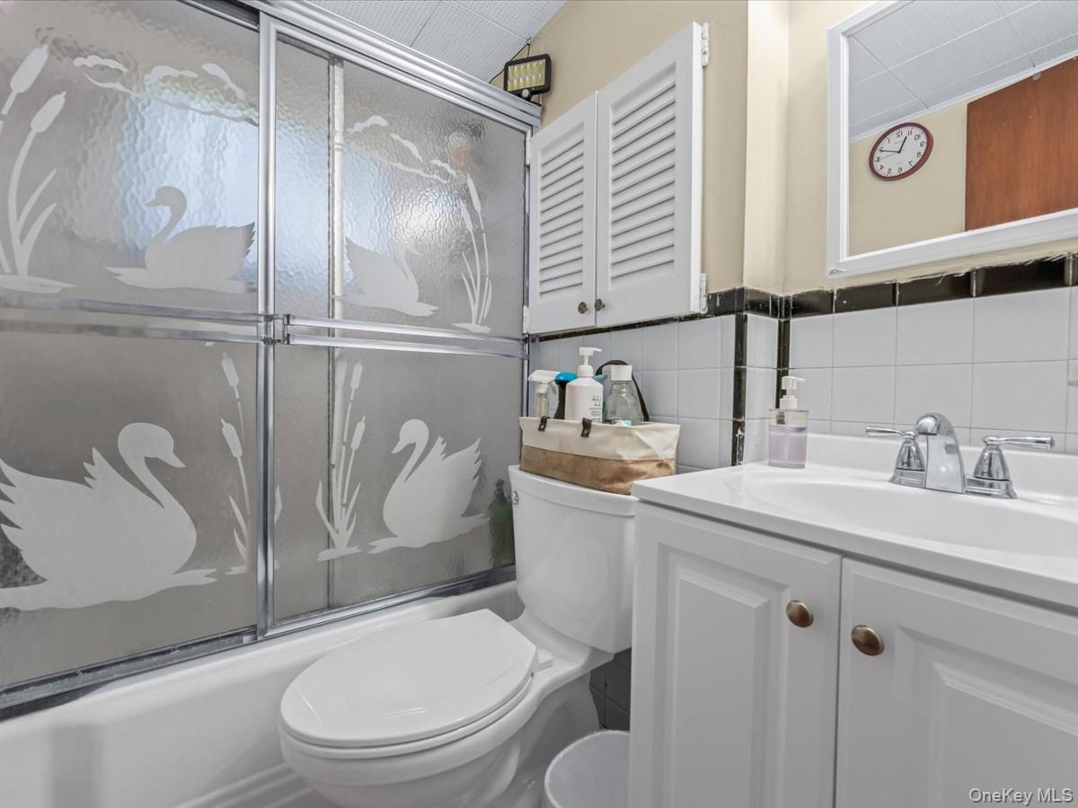 #20 photo, 205 Lenox Road, Huntington Station , NY 11746