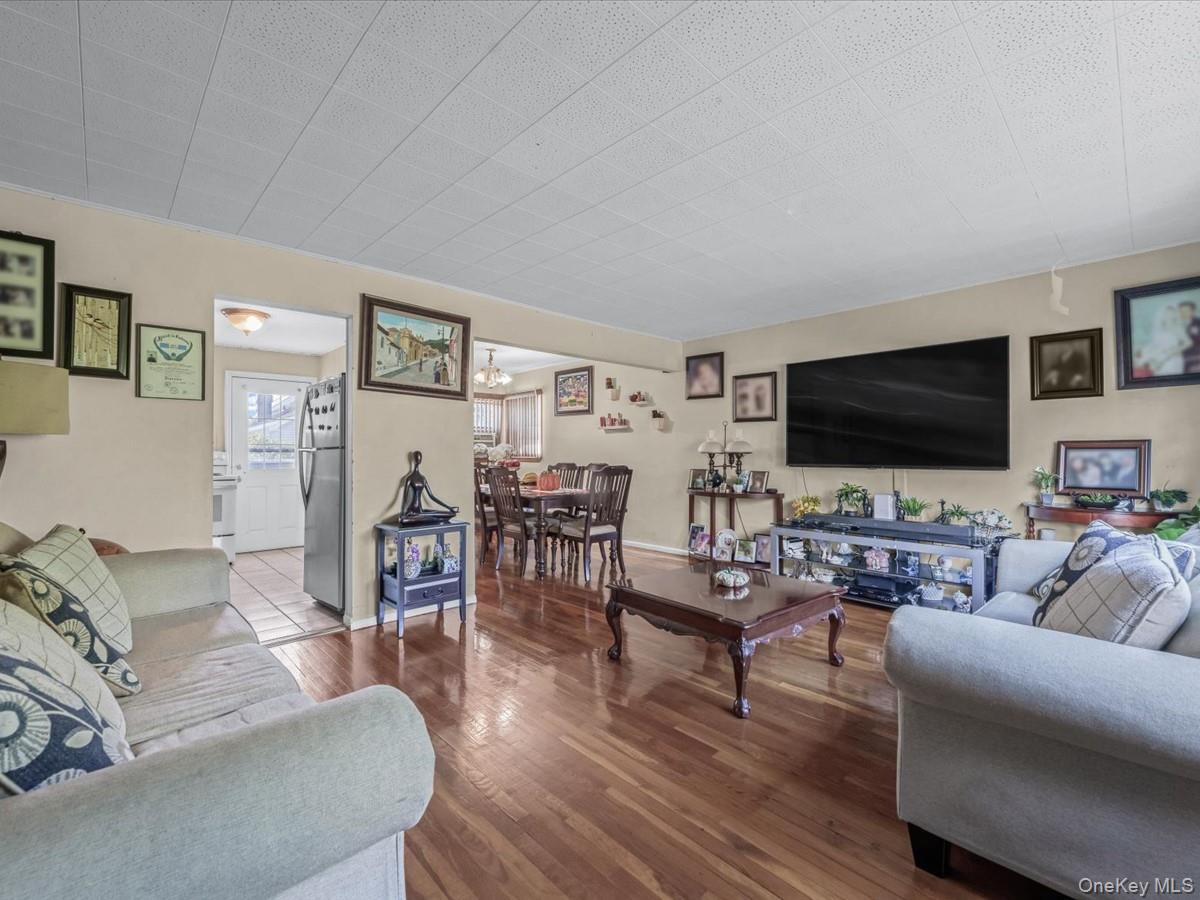 #3 photo, 205 Lenox Road, Huntington Station , NY 11746