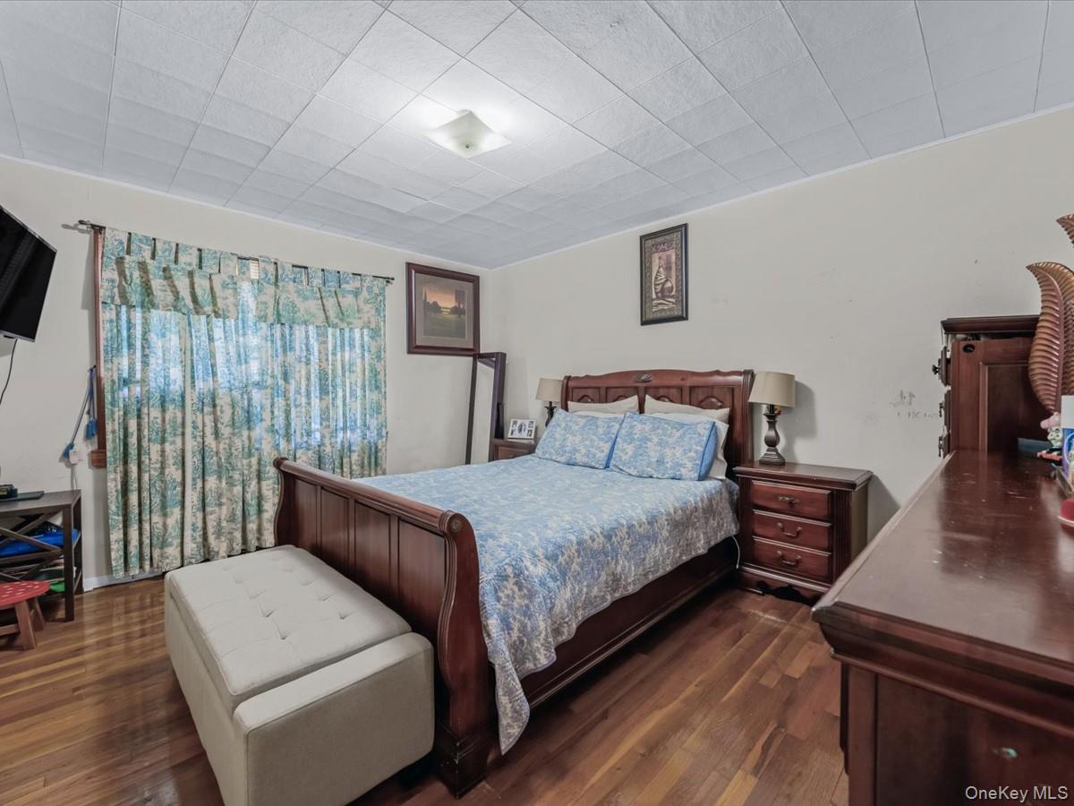 #9 photo, 205 Lenox Road, Huntington Station , NY 11746