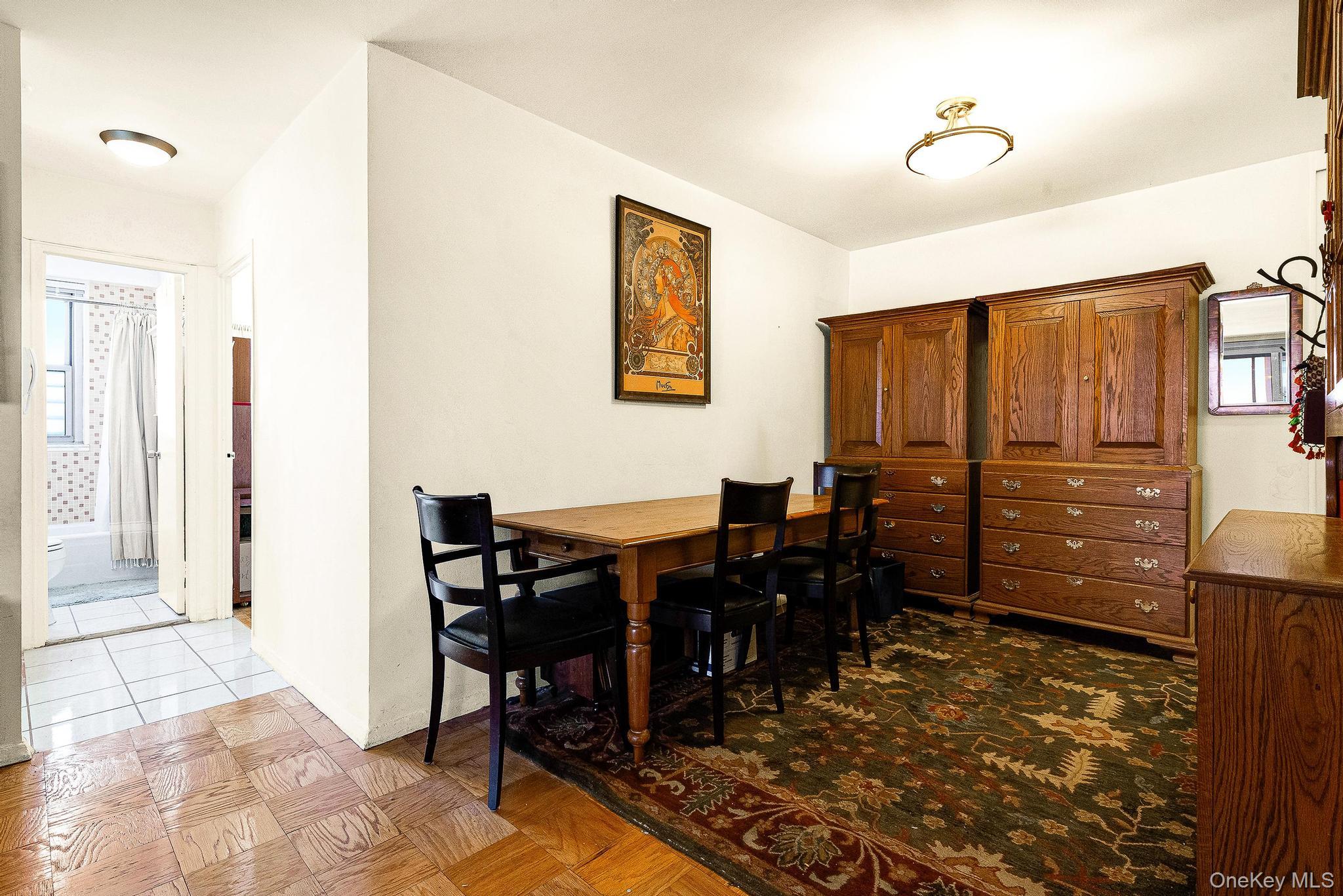 #6 photo, 70-25 Yellowstone Boulevard, Forest Hills , NY 11375