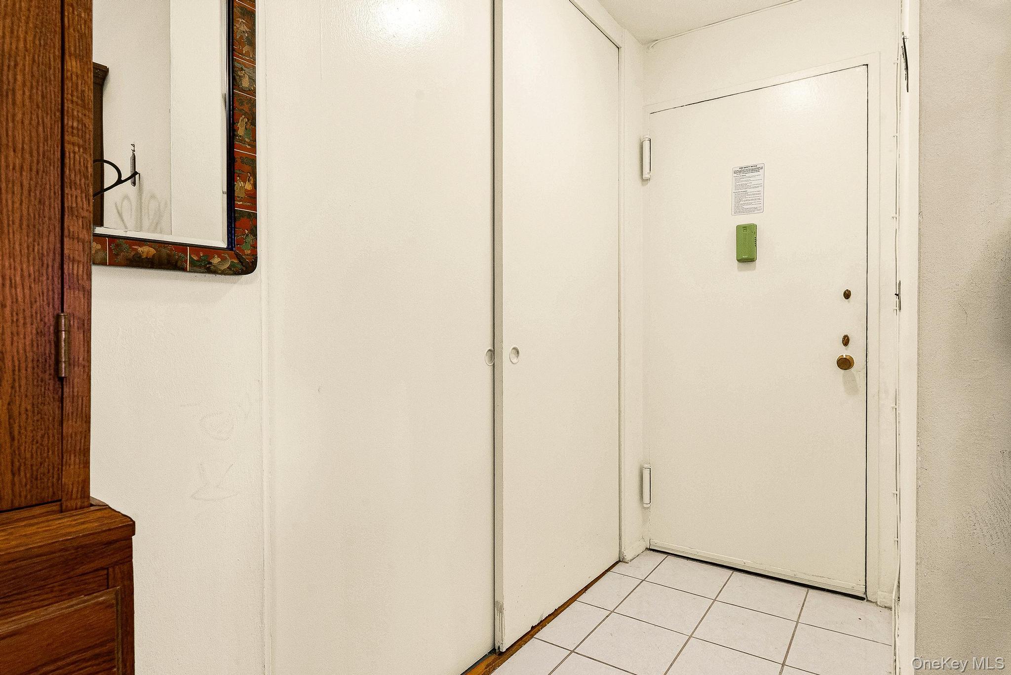 #7 photo, 70-25 Yellowstone Boulevard, Forest Hills , NY 11375