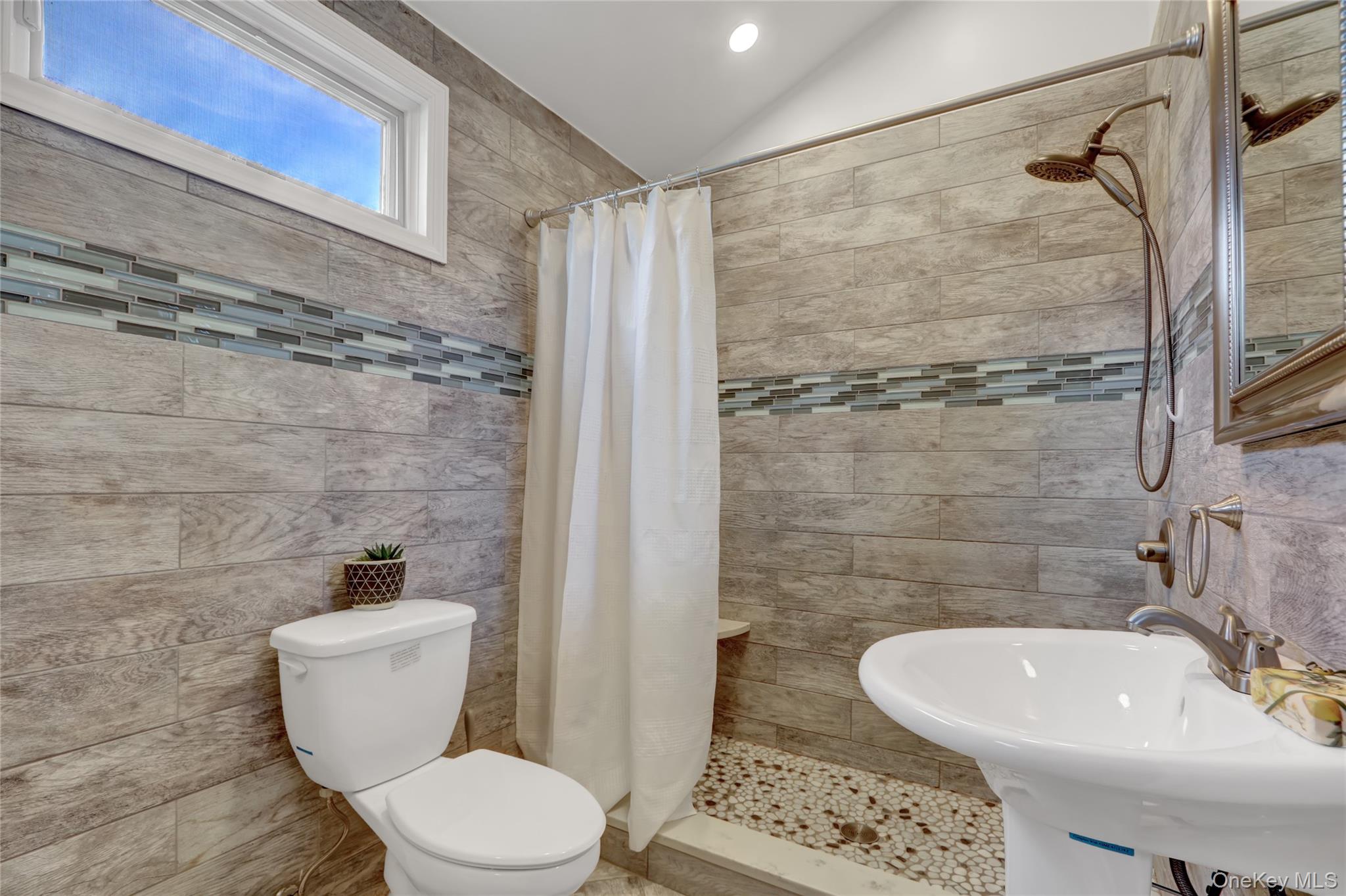 #14 photo, 1787 Madison Avenue, North Bellmore , NY 11710