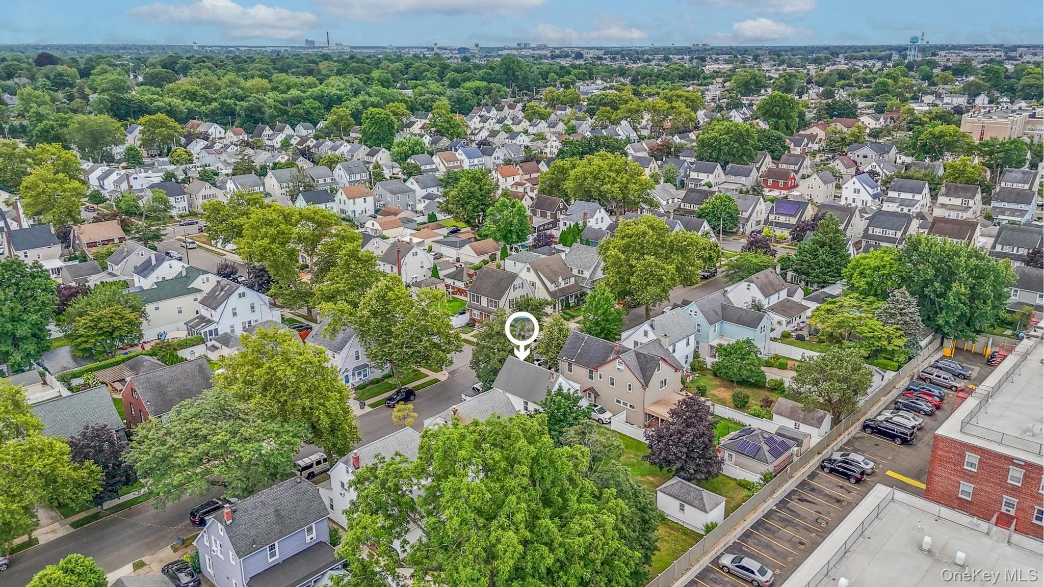 #5 photo, 30 Temple Street, Williston Park , NY 11596