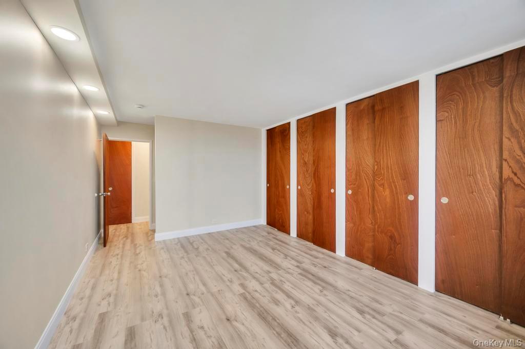 #19 photo, 15038 Union Turnpike, Kew Garden Hills , NY 11367