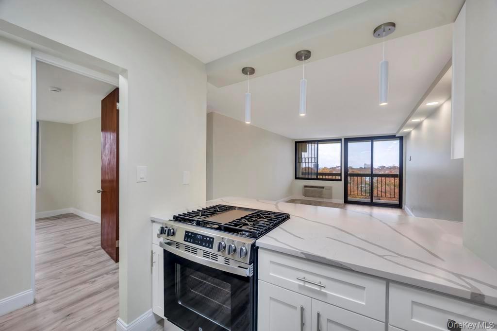 #8 photo, 15038 Union Turnpike, Kew Garden Hills , NY 11367