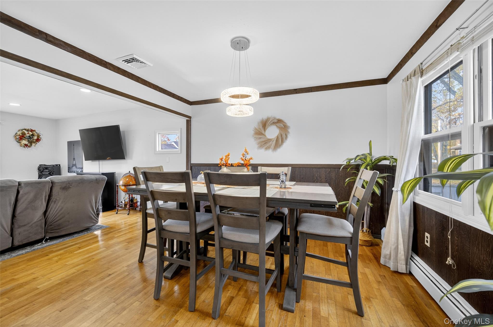 #11 photo, 404 Carlton Circle, New Windsor , NY 12553