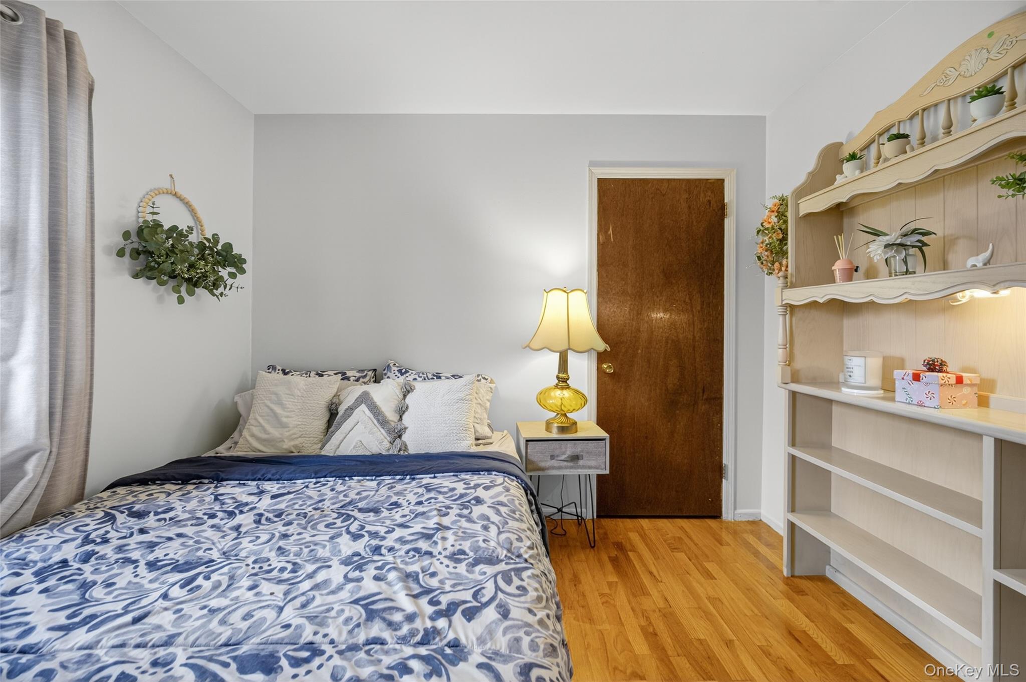 #18 photo, 404 Carlton Circle, New Windsor , NY 12553