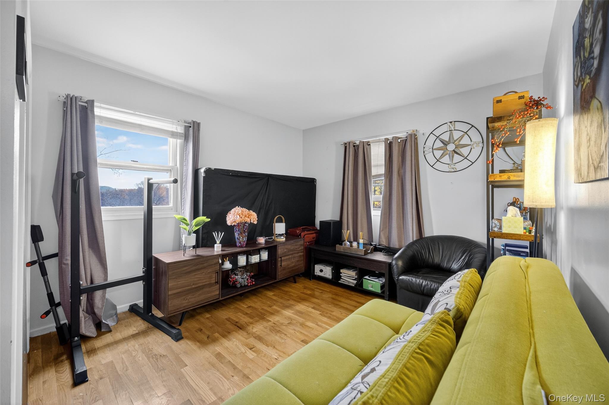 #19 photo, 404 Carlton Circle, New Windsor , NY 12553