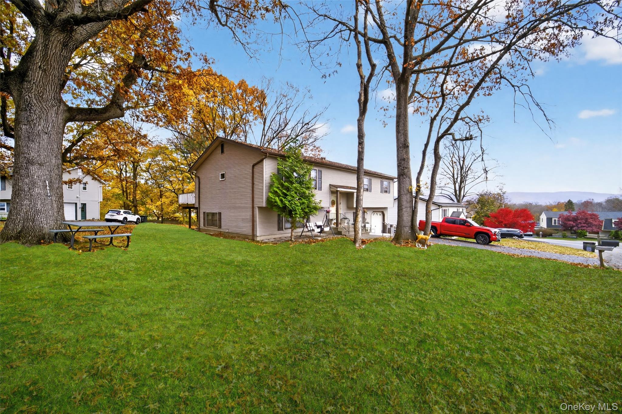 #5 photo, 404 Carlton Circle, New Windsor , NY 12553