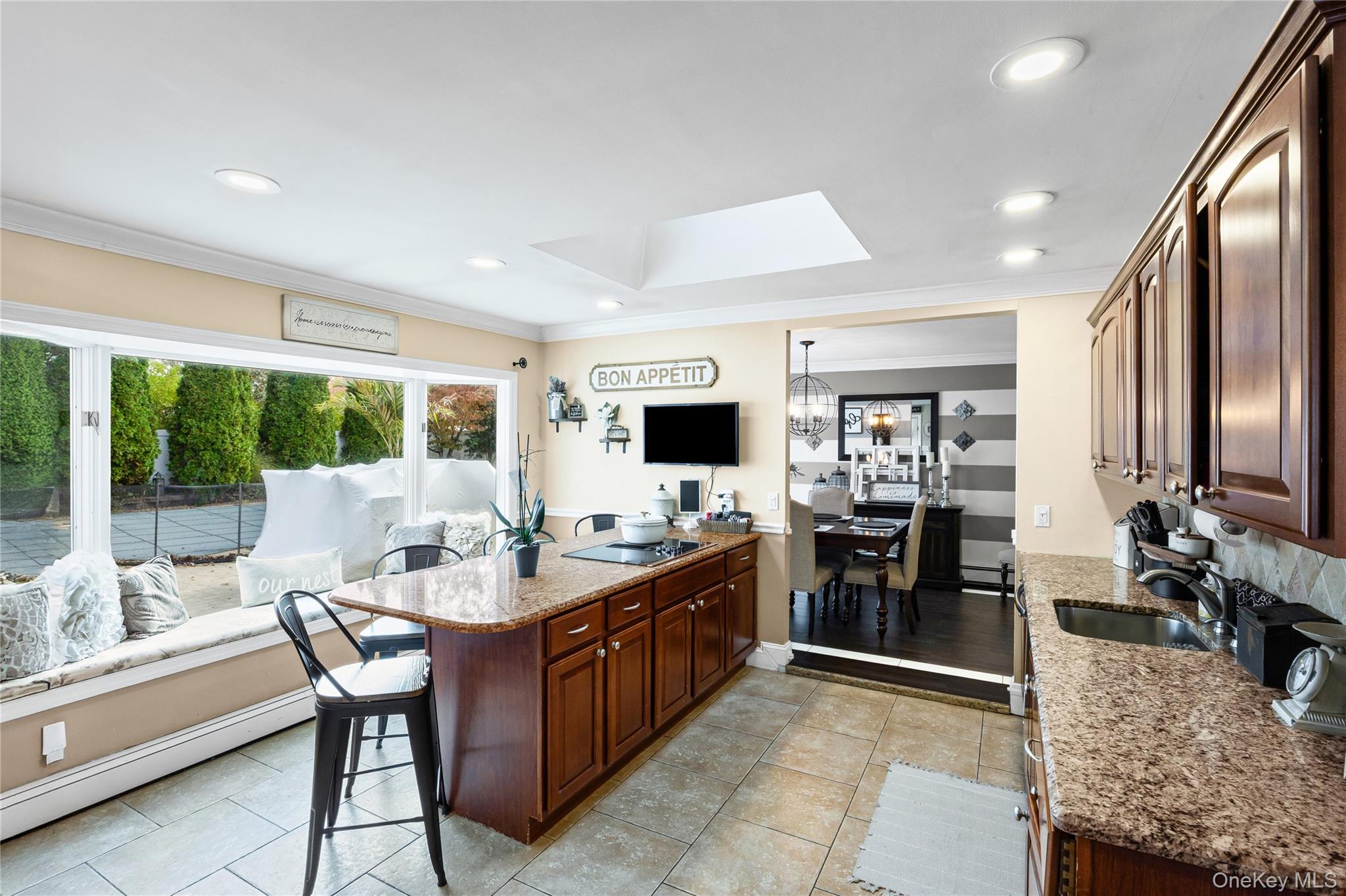 #11 photo, 37 Lakeside Avenue, Lake Grove , NY 11755