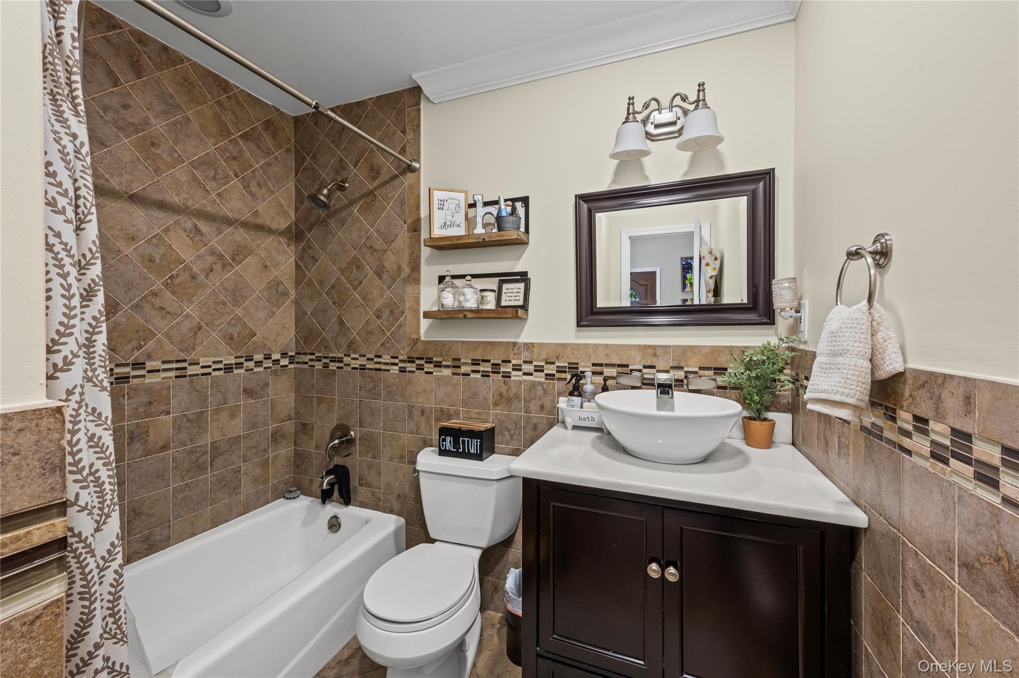 #20 photo, 37 Lakeside Avenue, Lake Grove , NY 11755