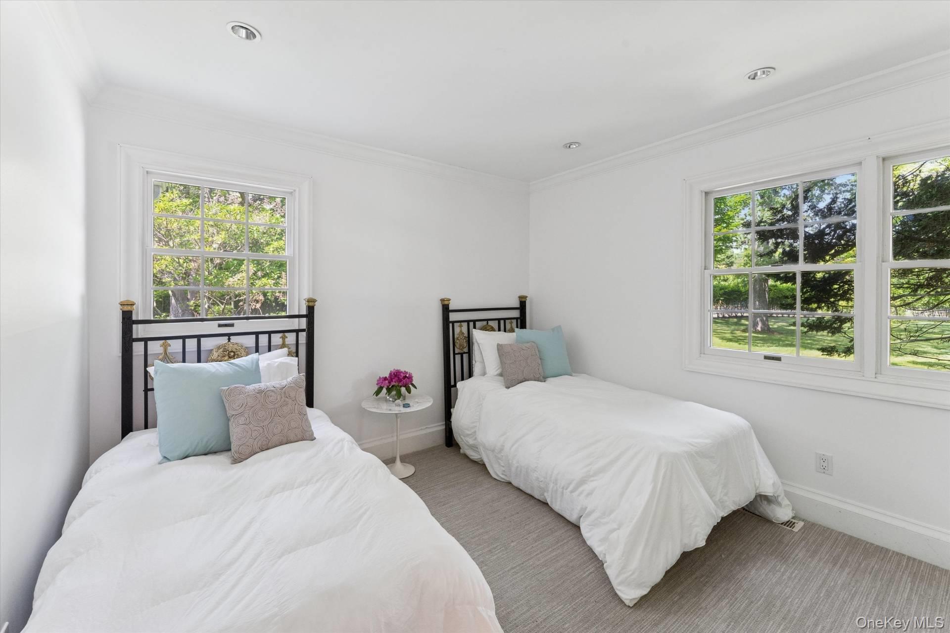 #20 photo, 129 Oneck Lane, Westhampton Beach , NY 11978