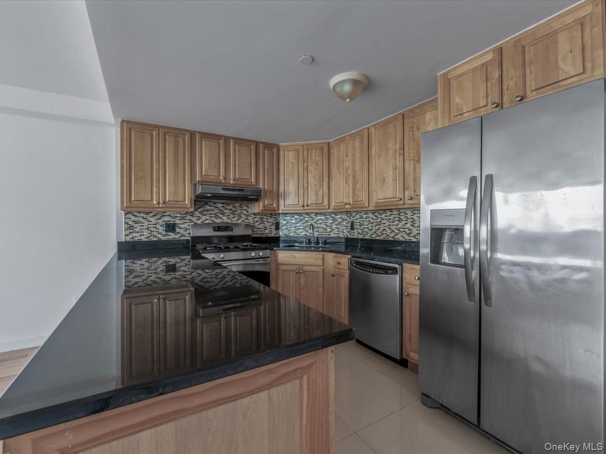 #11 photo, 13338 Sanford Avenue, Flushing , NY 11355