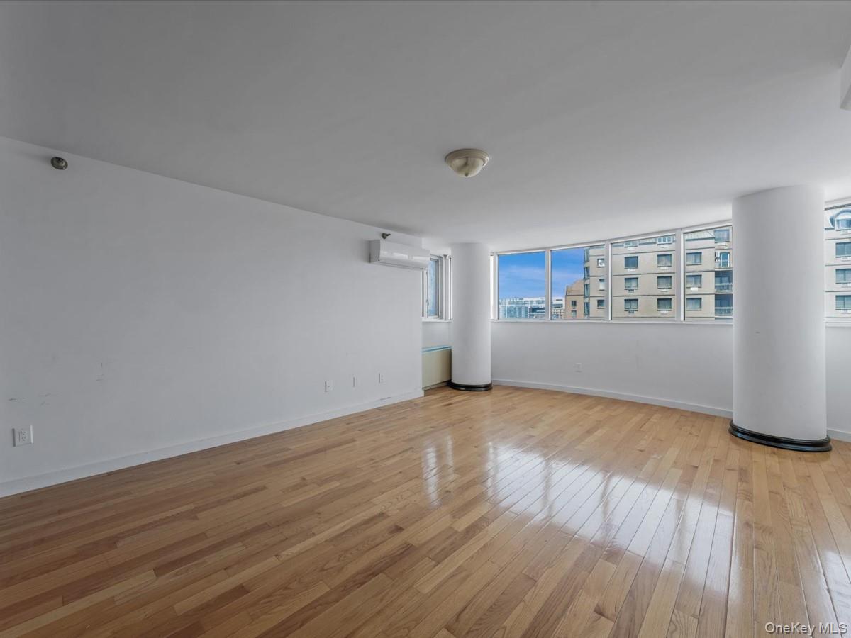 #14 photo, 13338 Sanford Avenue, Flushing , NY 11355