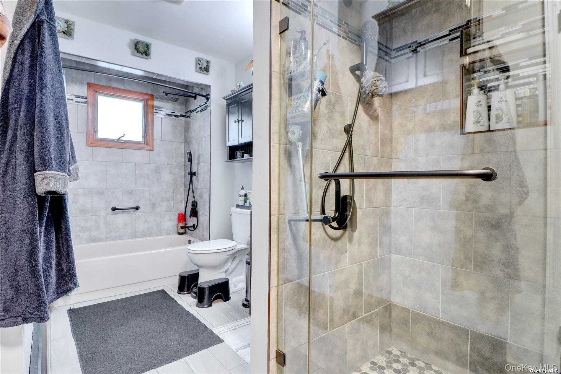 #10 photo, 338 Cold Spring Road, Syosset , NY 11791