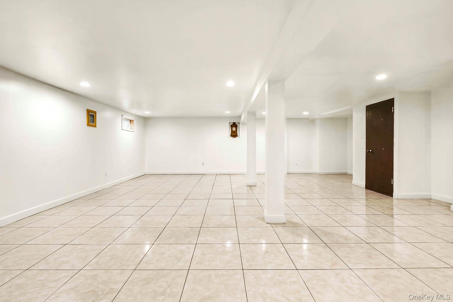 #16 photo, 12815 133rd Avenue, كوينز Ozone Park , NY 11420