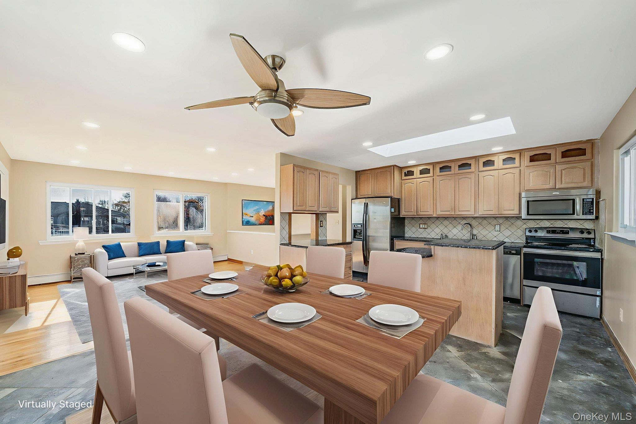 #20 photo, 4 Bay Place, Lindenhurst , NY 11757