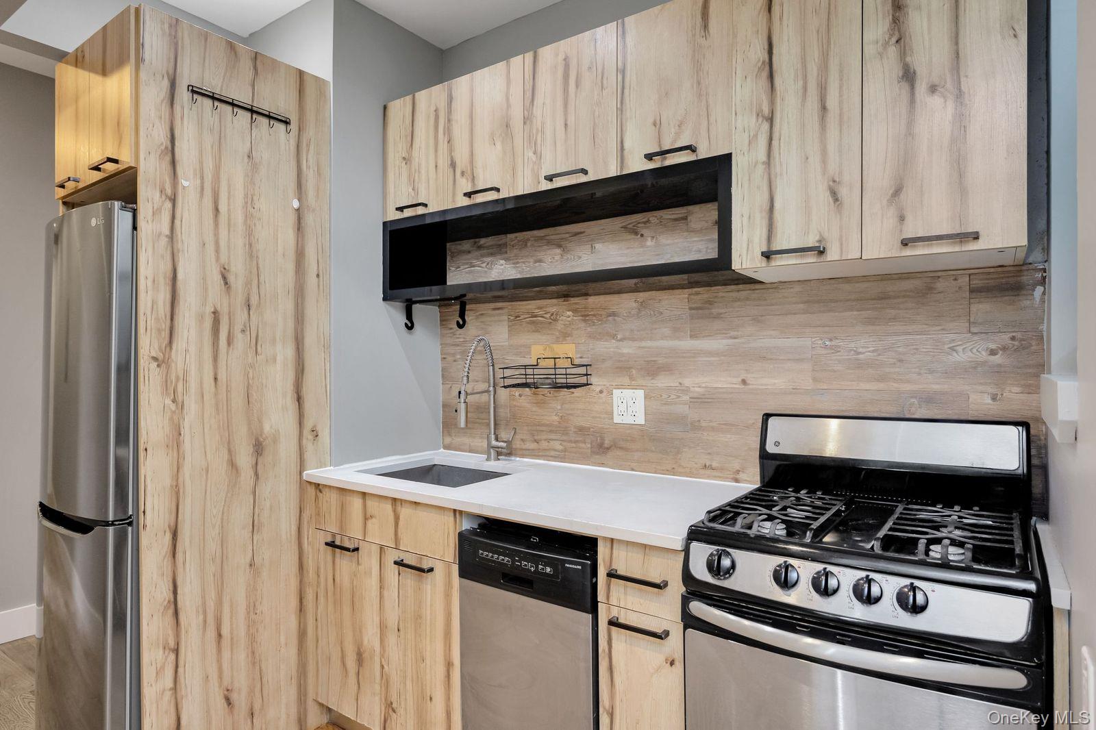 #7 photo, 72-55 60th Lane, Ridgewood , NY 11385