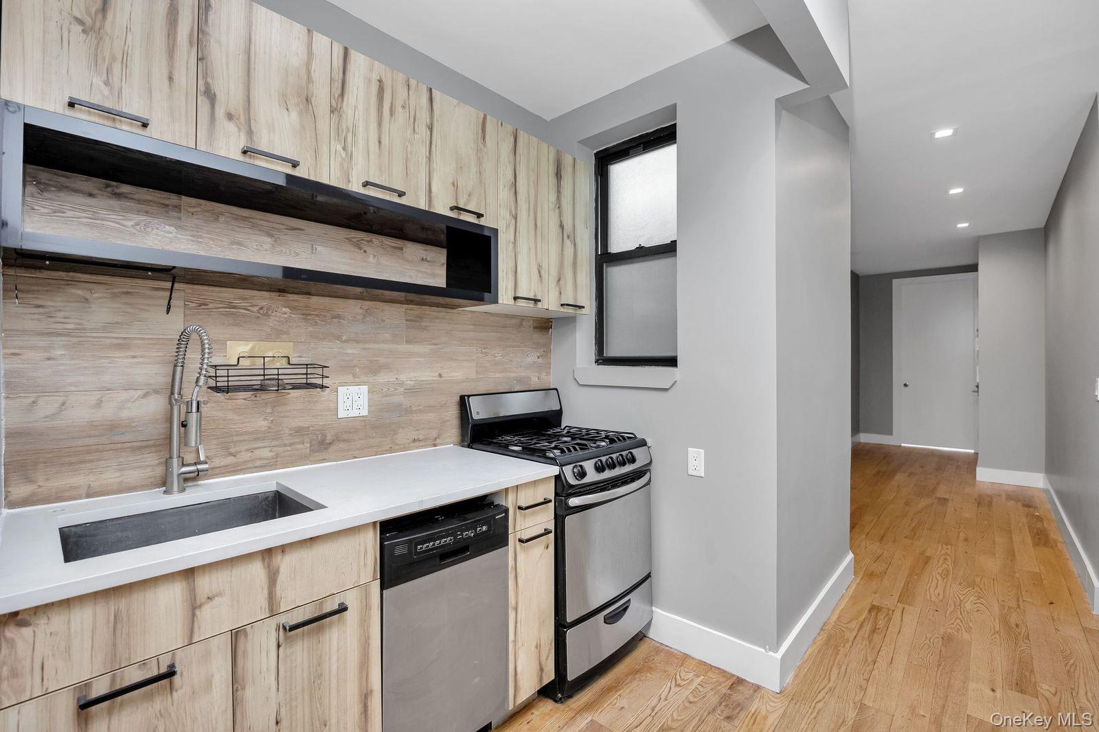 #8 photo, 72-55 60th Lane, Ridgewood , NY 11385