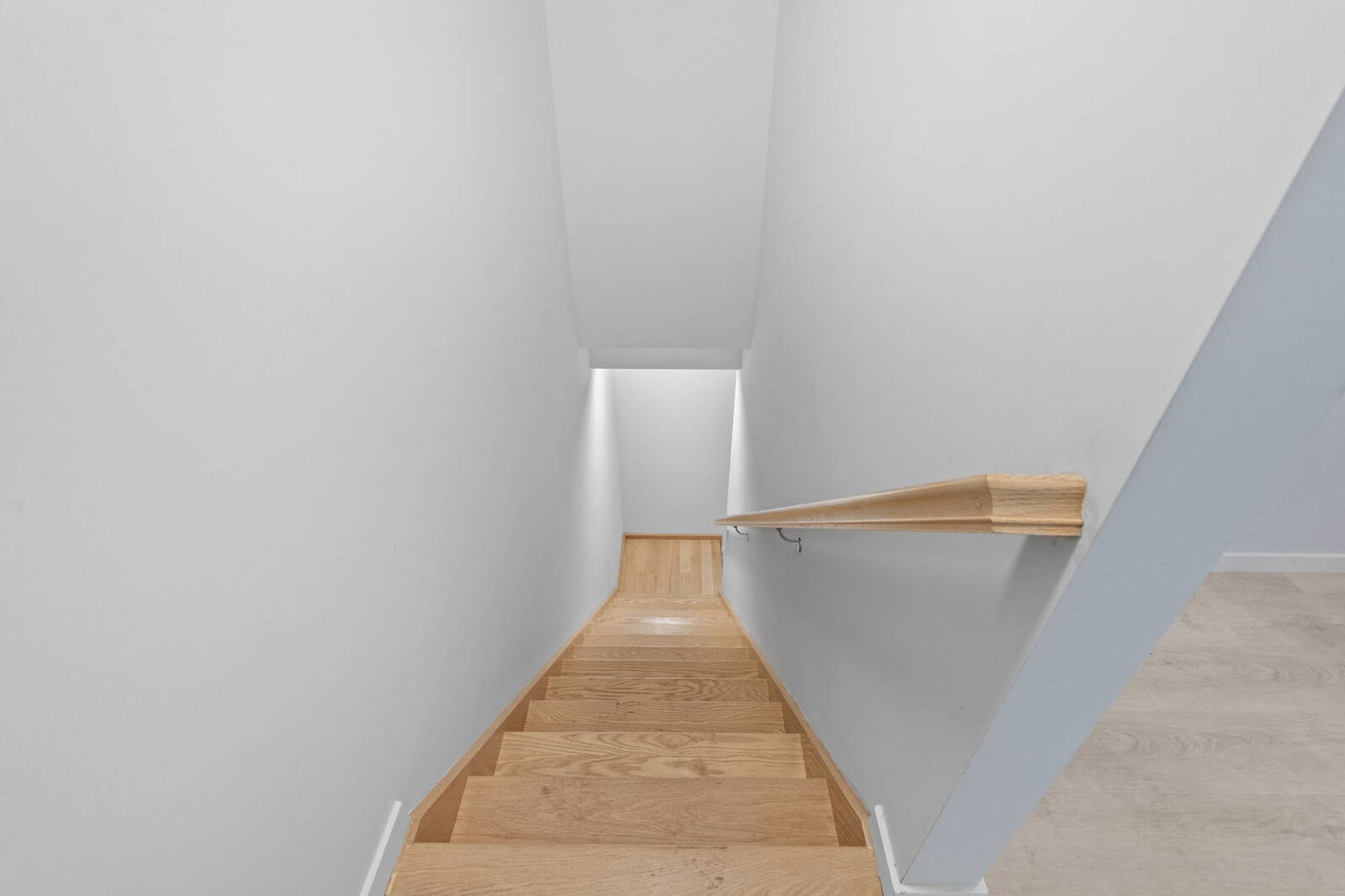 #32 photo, 33 Keen Ct, #1, Gerritsen Beach , NY 11229