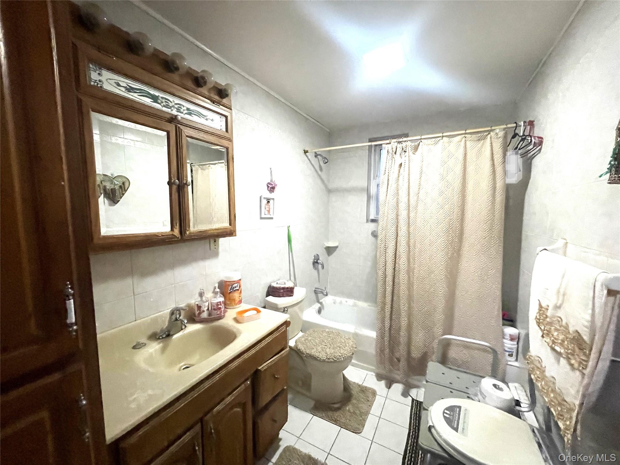 #16 photo, 3035 82nd Street, East Elmhurst , NY 11370