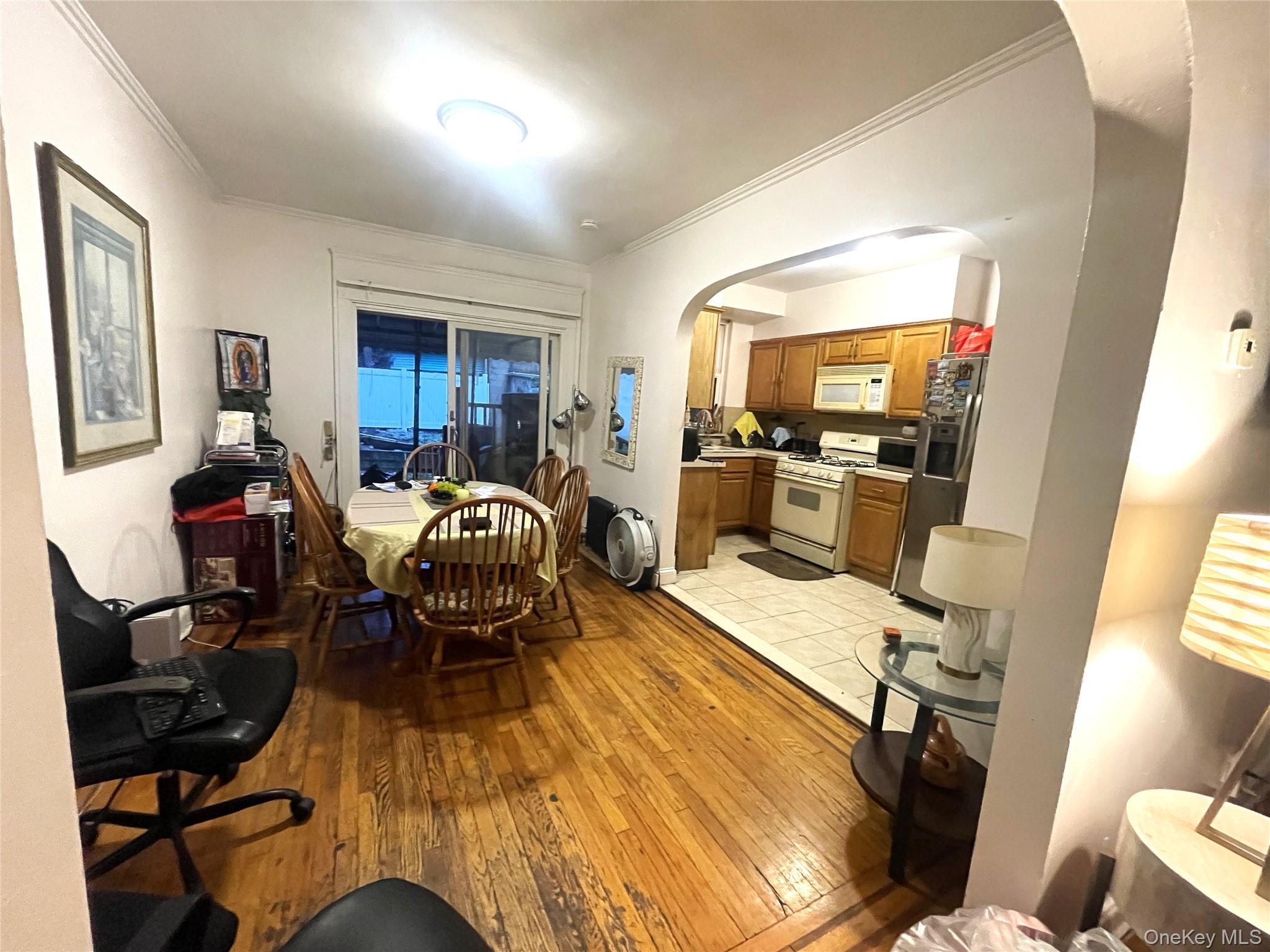 #7 photo, 3035 82nd Street, East Elmhurst , NY 11370