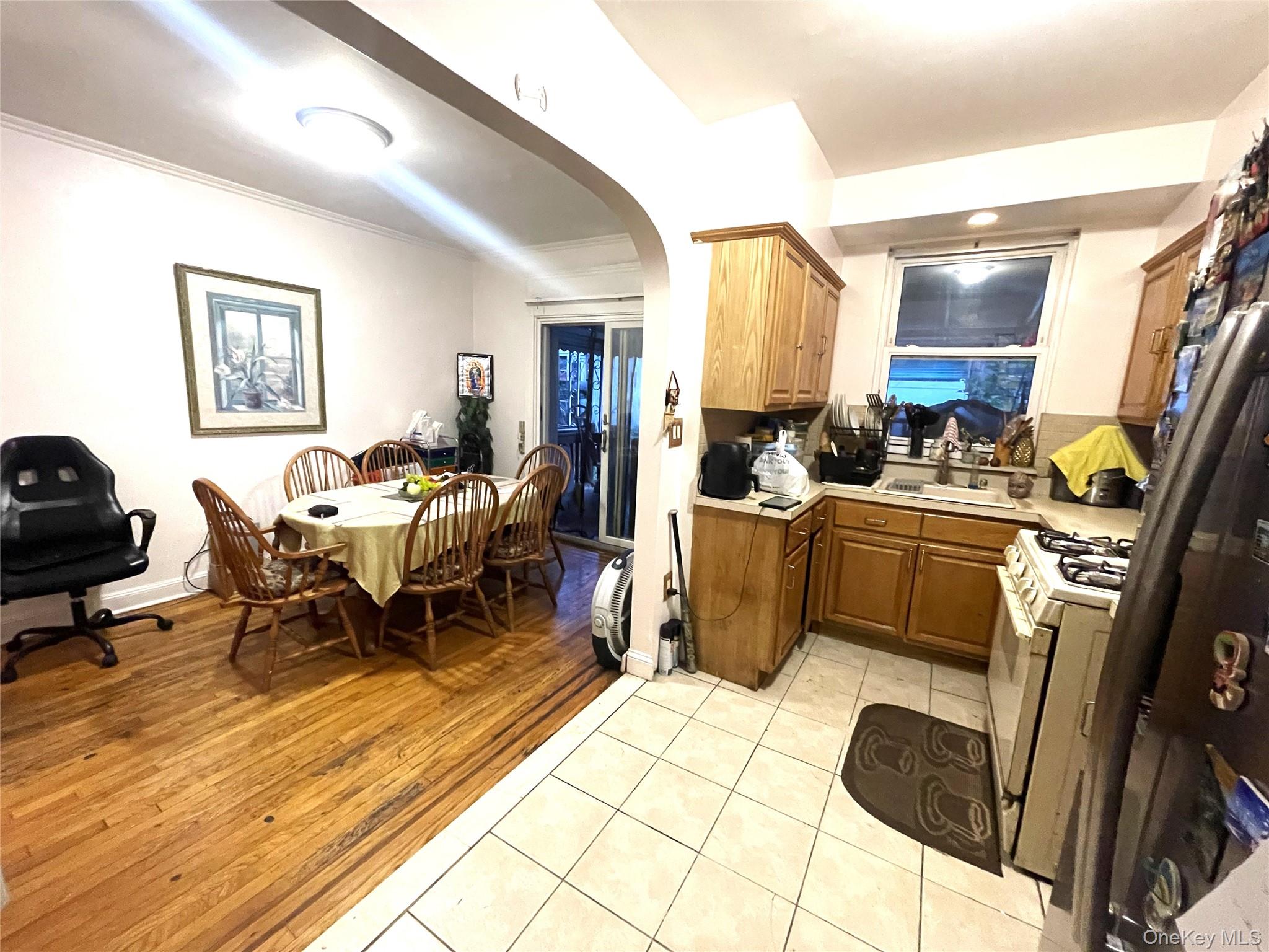 #9 photo, 3035 82nd Street, East Elmhurst , NY 11370