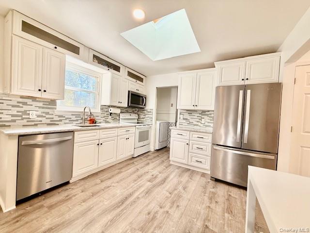 #10 photo, 8 Fox Hollow Lane, Ridge , NY 11961