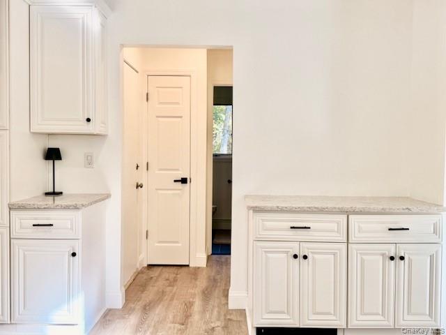 #13 photo, 8 Fox Hollow Lane, Ridge , NY 11961