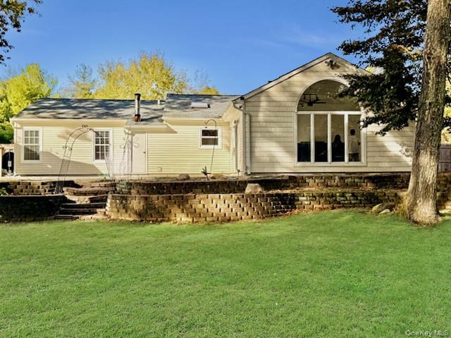 #2 photo, 8 Fox Hollow Lane, Ridge , NY 11961