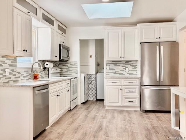 #9 photo, 8 Fox Hollow Lane, Ridge , NY 11961