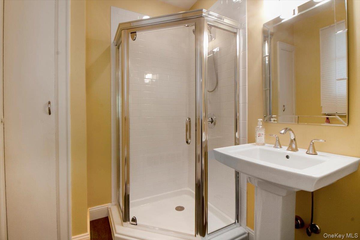 #12 photo, 110 Edgemont Road, Scarsdale , NY 10583