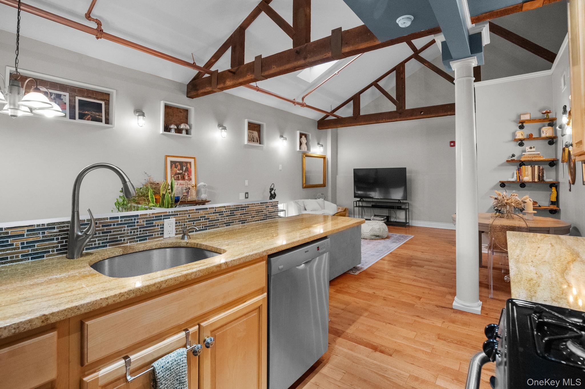 #14 photo, 88 Broadway, Ossining , NY 10562