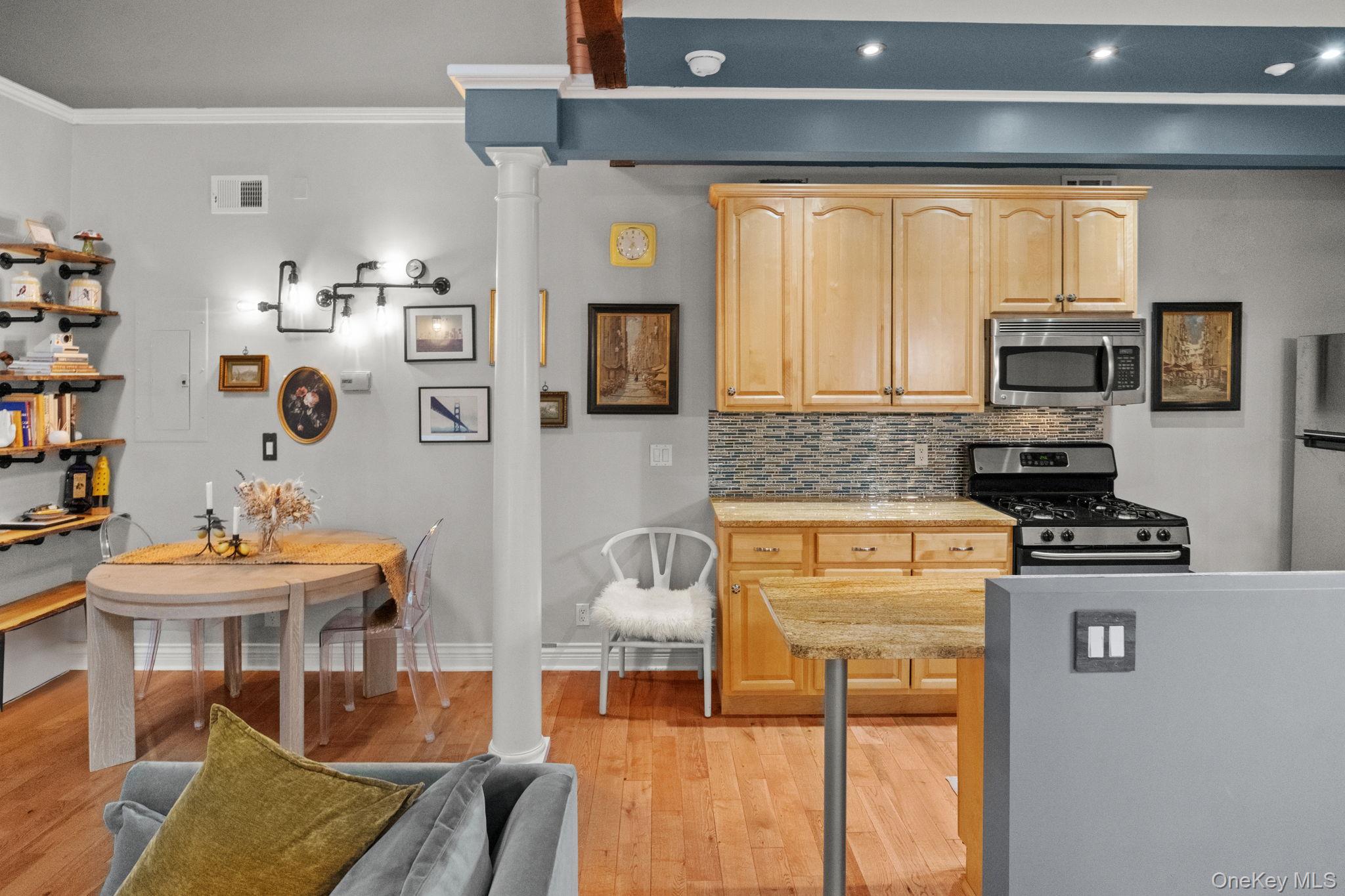 #18 photo, 88 Broadway, Ossining , NY 10562