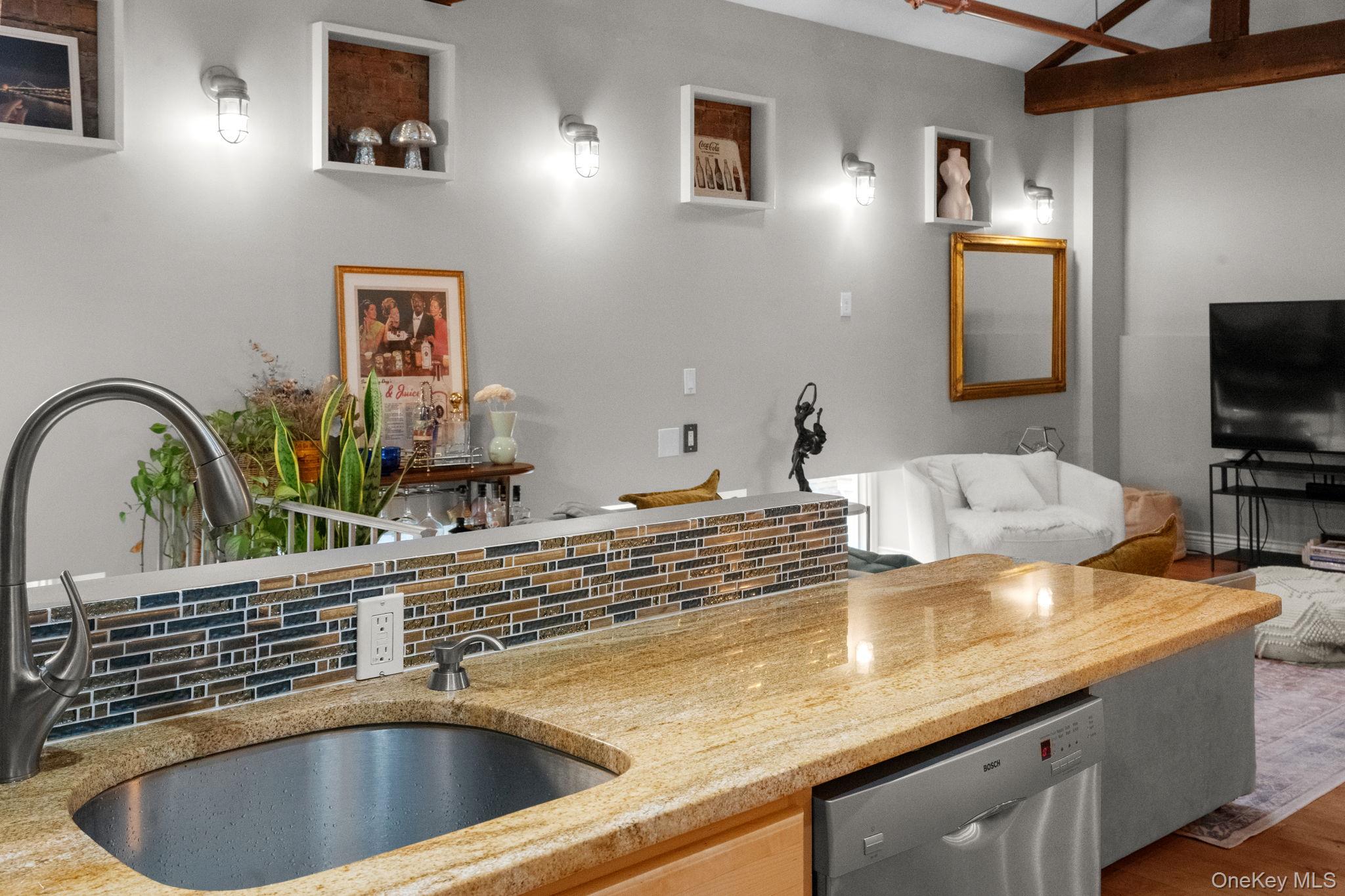 #8 photo, 88 Broadway, Ossining , NY 10562