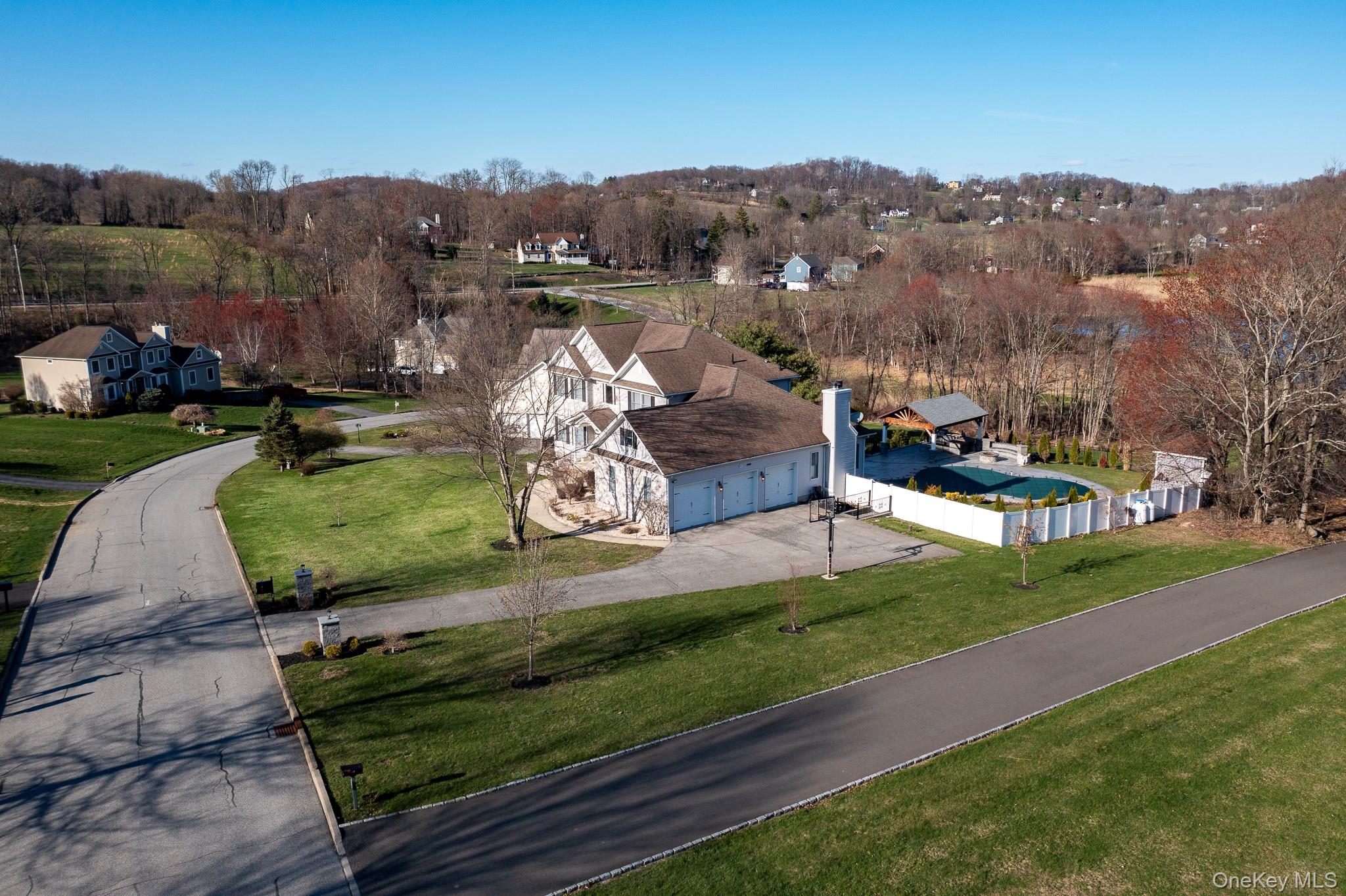 #3 photo, 107 Denniston Drive, New Windsor , NY 12553