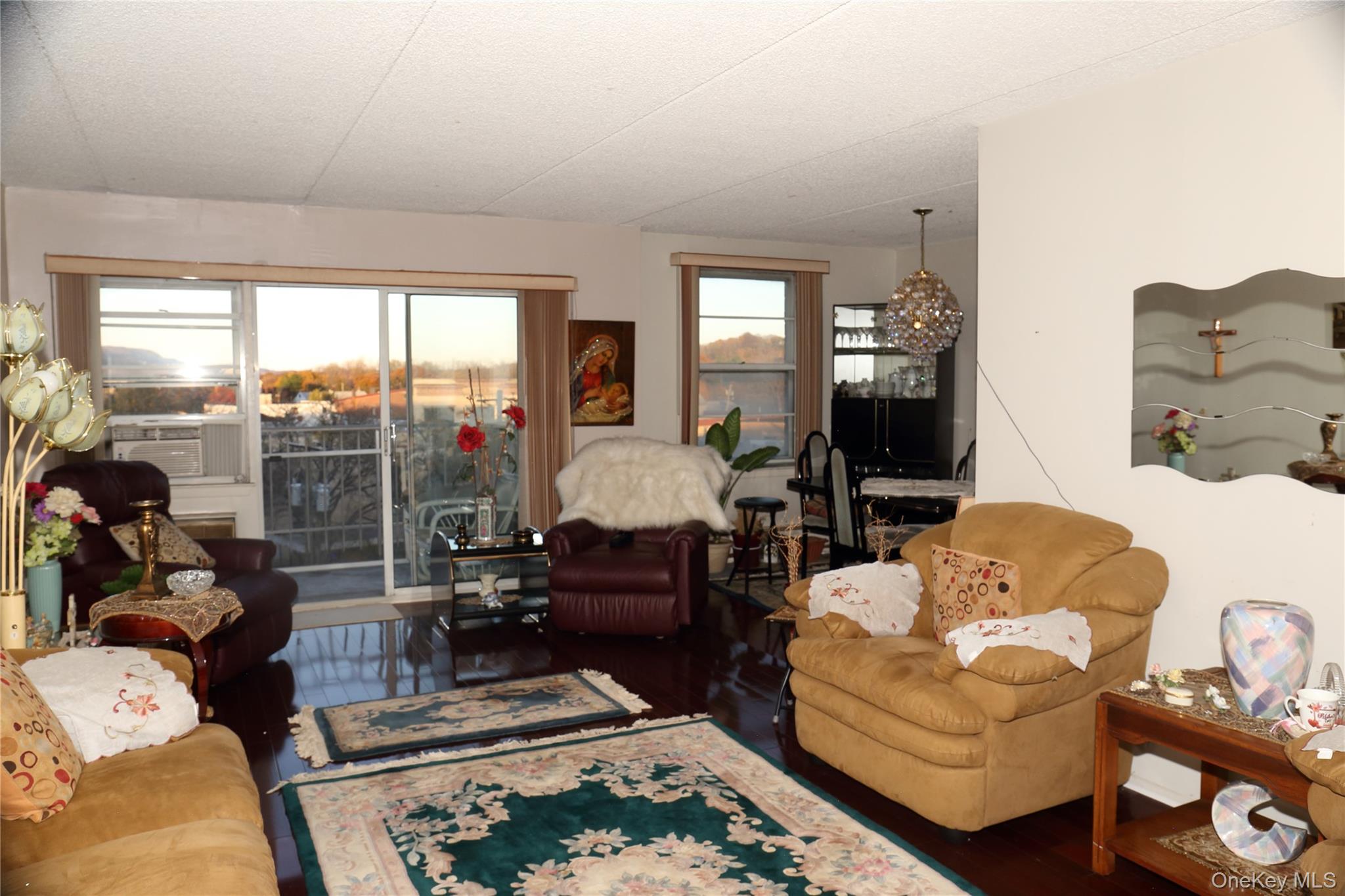 #4 photo, 35 Park Avenue, Suffern , NY 10901