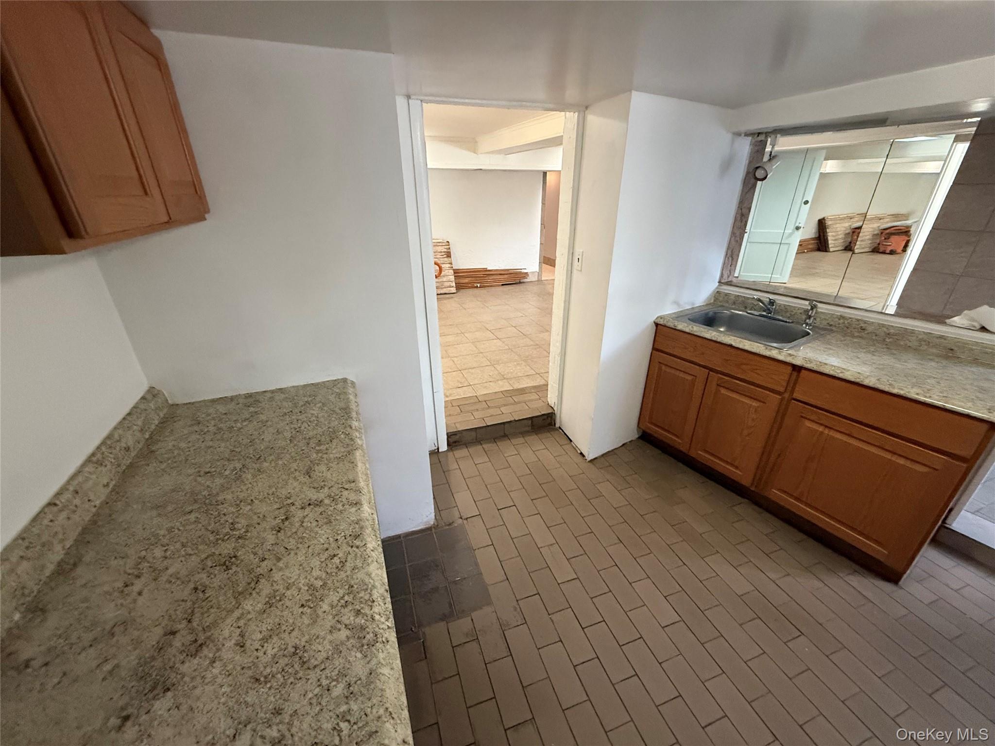 #17 photo, 24 Old Knollwood Road, White Plains , NY 10607